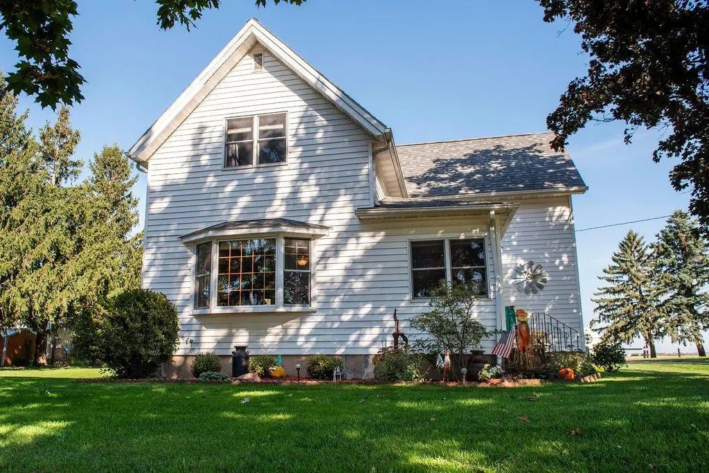 114 Fillmore Street E, Wykoff