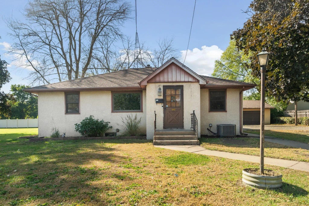 1942 Eddy Street, Hastings