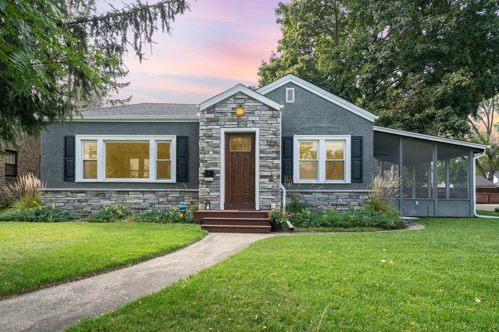 4233 York Avenue N, Robbinsdale