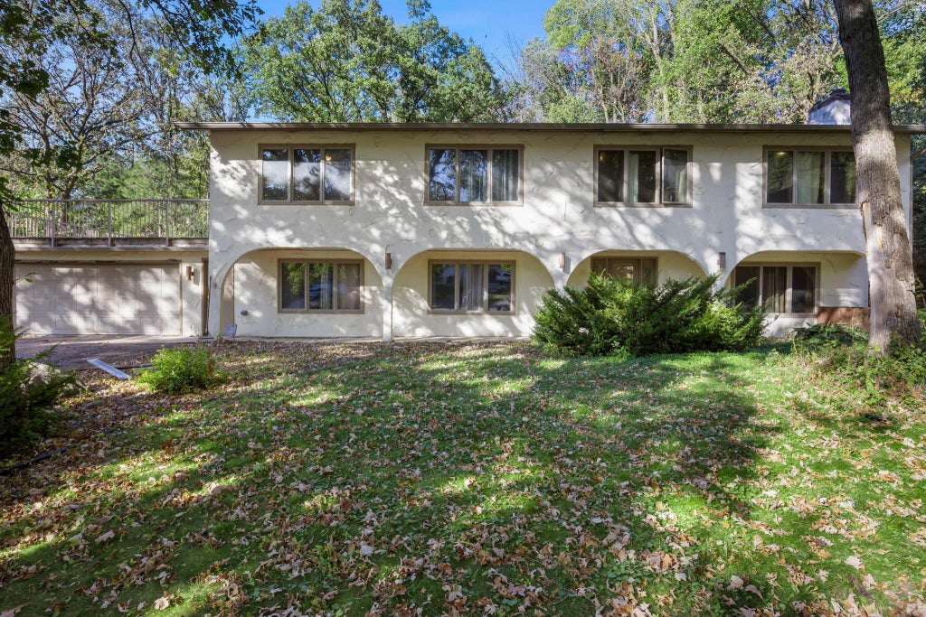 101 Hidden Meadow Court, Apple Valley