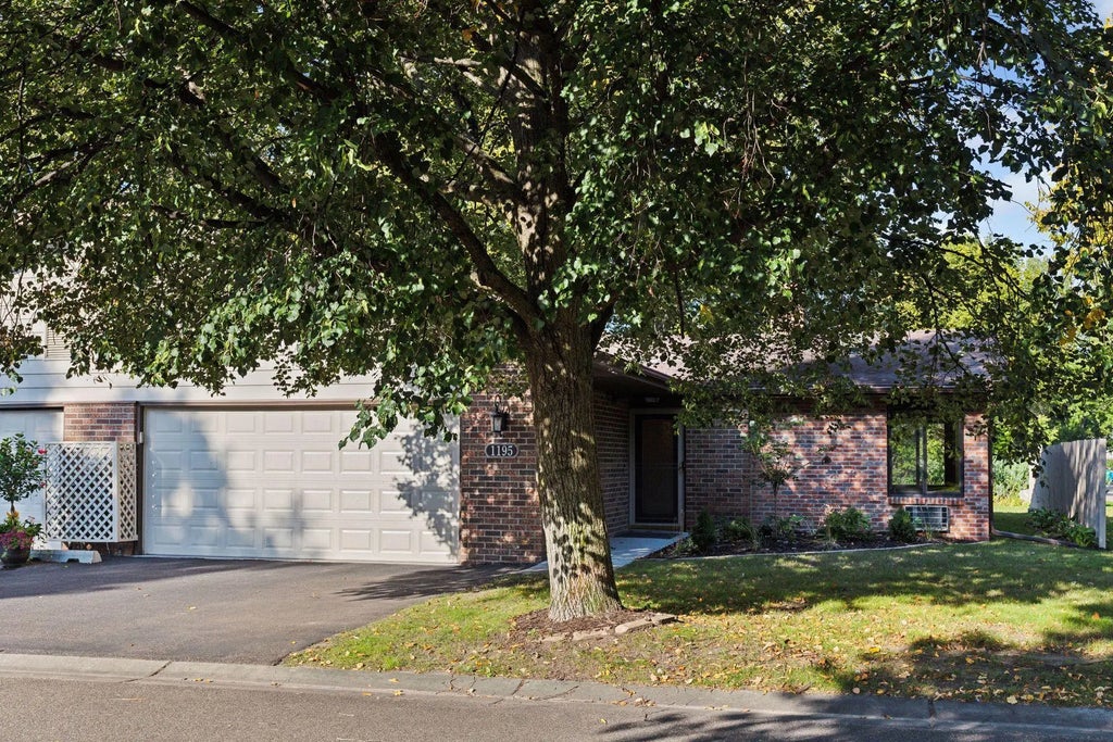 1195 Weston Lane N, Plymouth