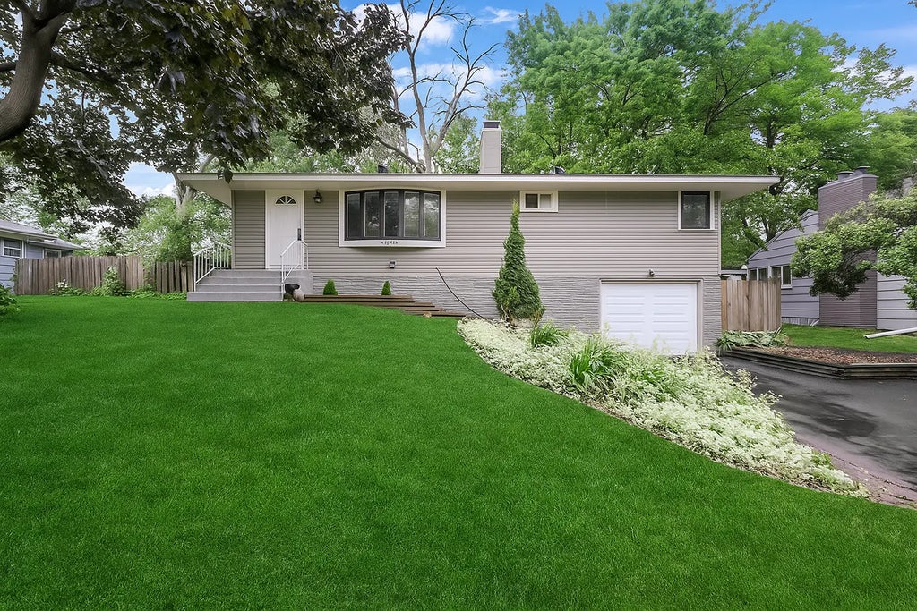 2901 Valle Vista Street, New Hope