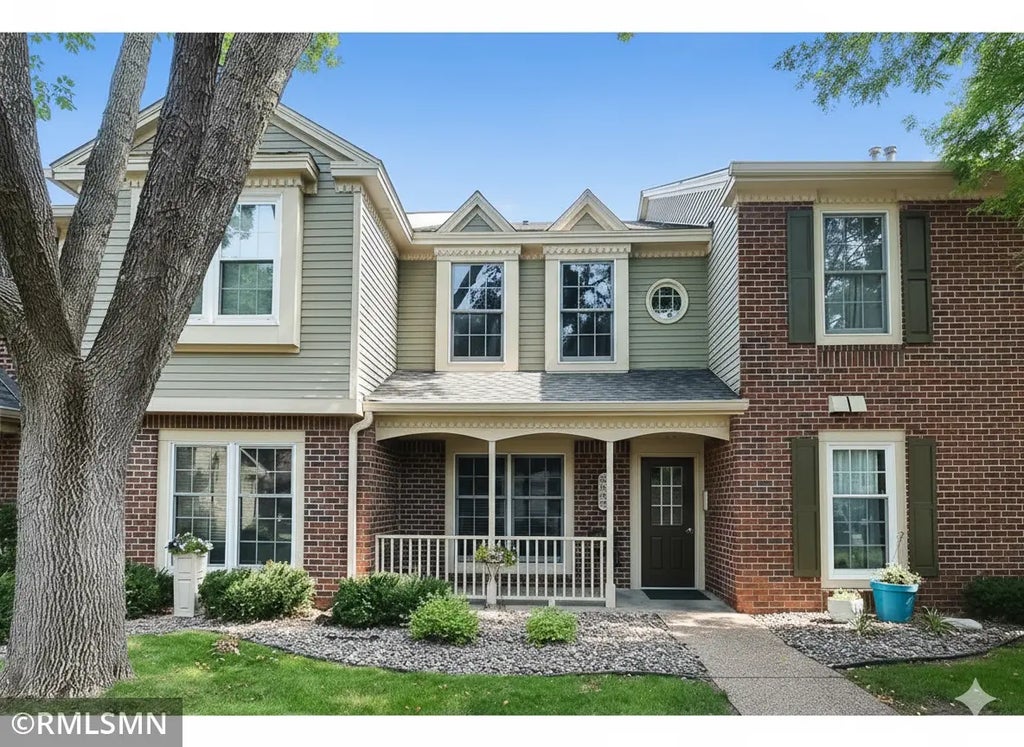 7518 W 110th Street, Bloomington