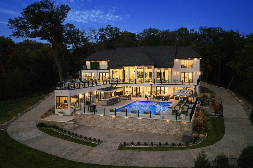 3655 Northome Road, Deephaven