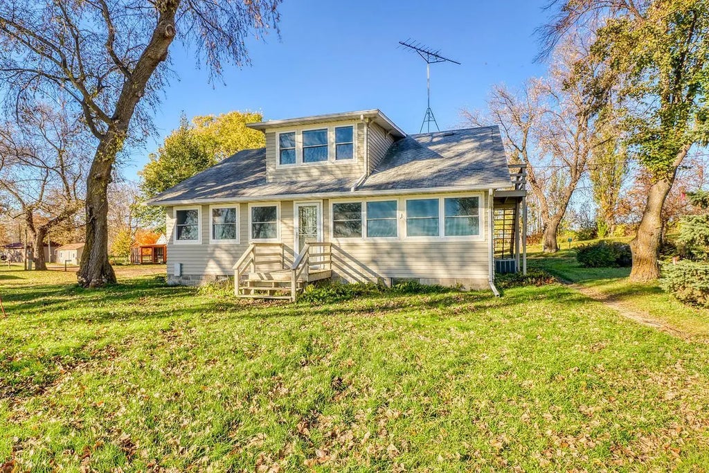 41566 Dawn Road, Pelican Rapids