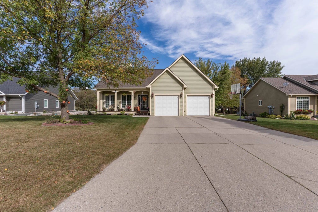 1020 Verlin Lane, Fergus Falls
