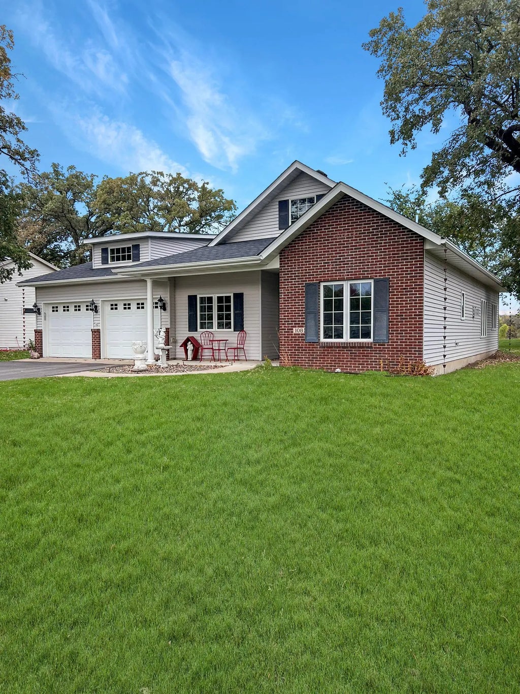 108 Goldfinch Lane, Clearwater