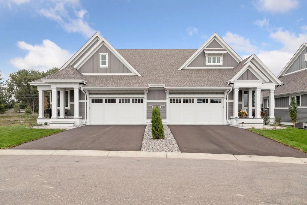 79 Spring Farm Road, North Oaks