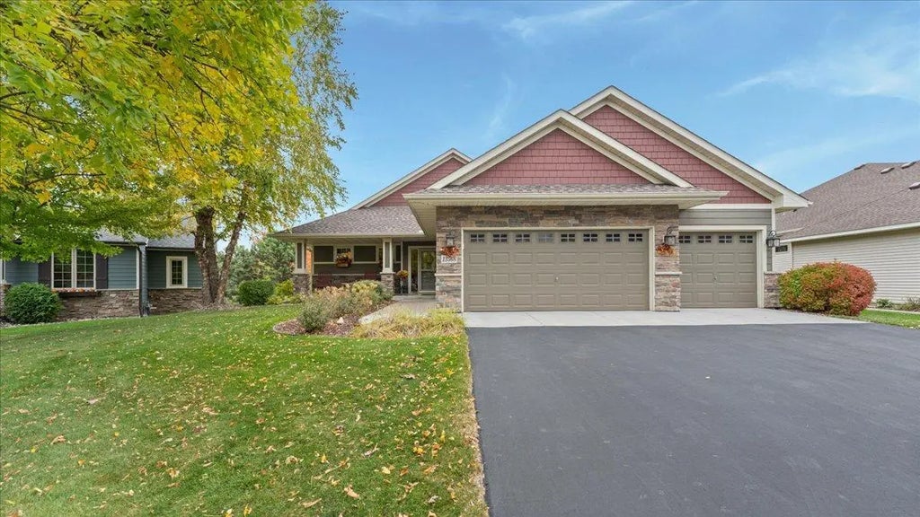 13568 Big Sandy Lake Drive, Rogers