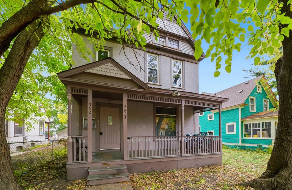 3621 Elliot Avenue, Minneapolis