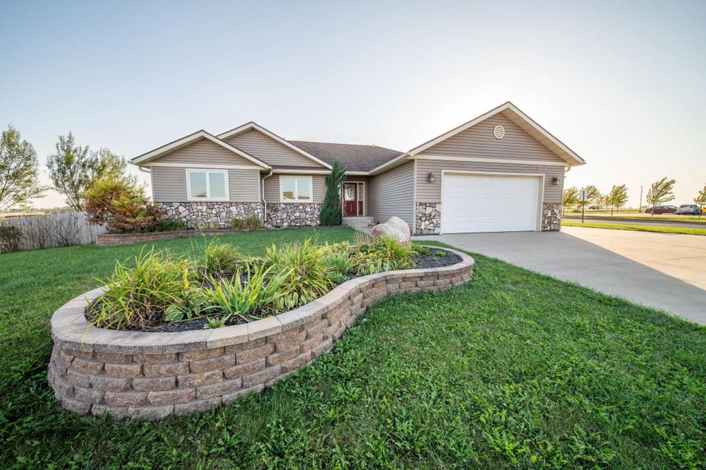 580 Canyon Lane Nw, Eyota