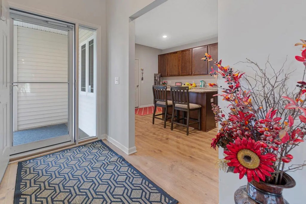 546 Cannon Way, Dundas