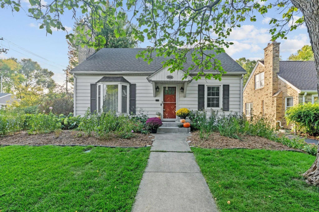 3660 Glenhurst Avenue, Saint Louis Park