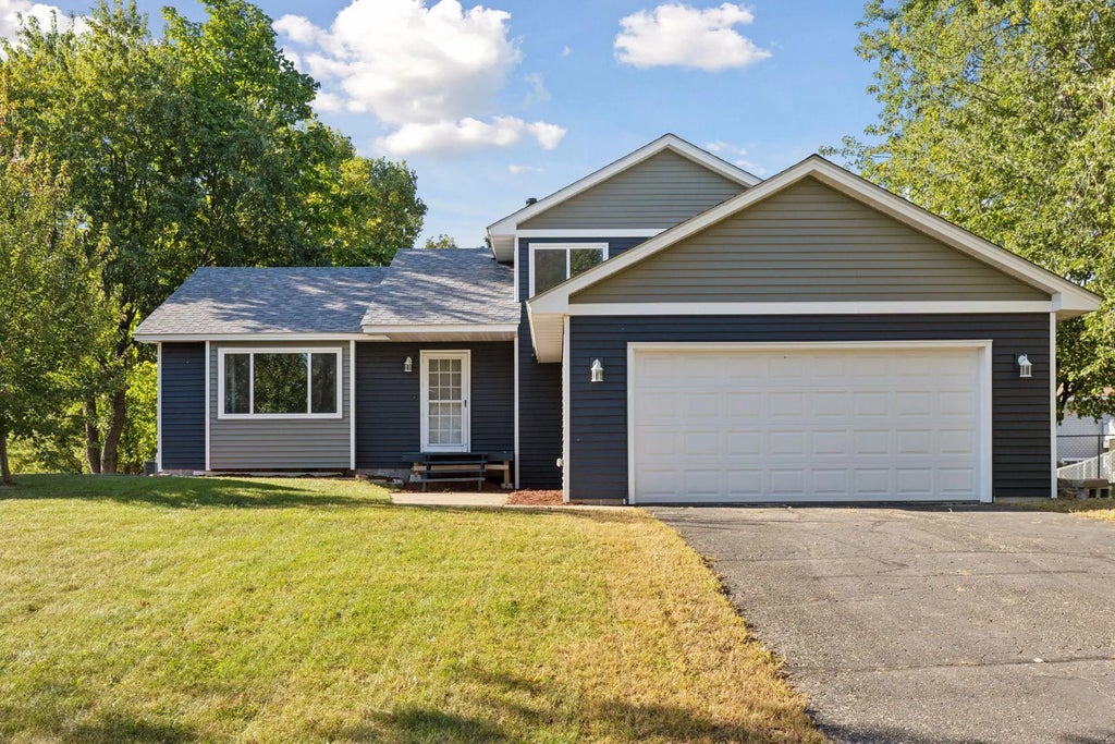 11984 Orchid Street Nw, Coon Rapids