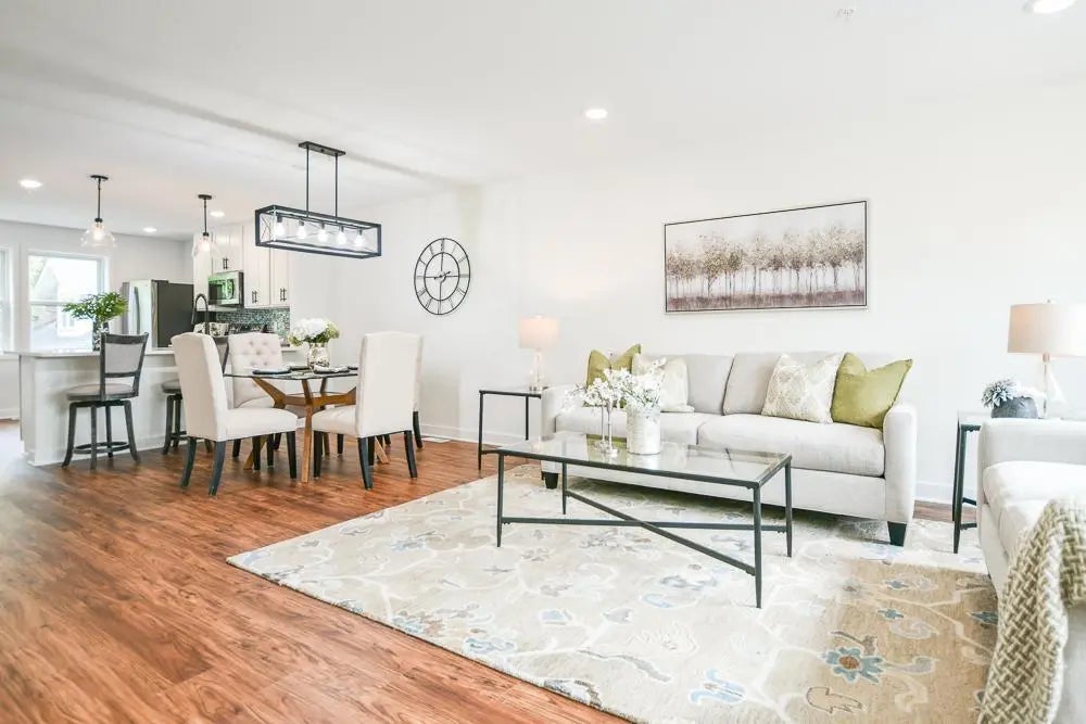 2604 Golden Valley Road, Minneapolis