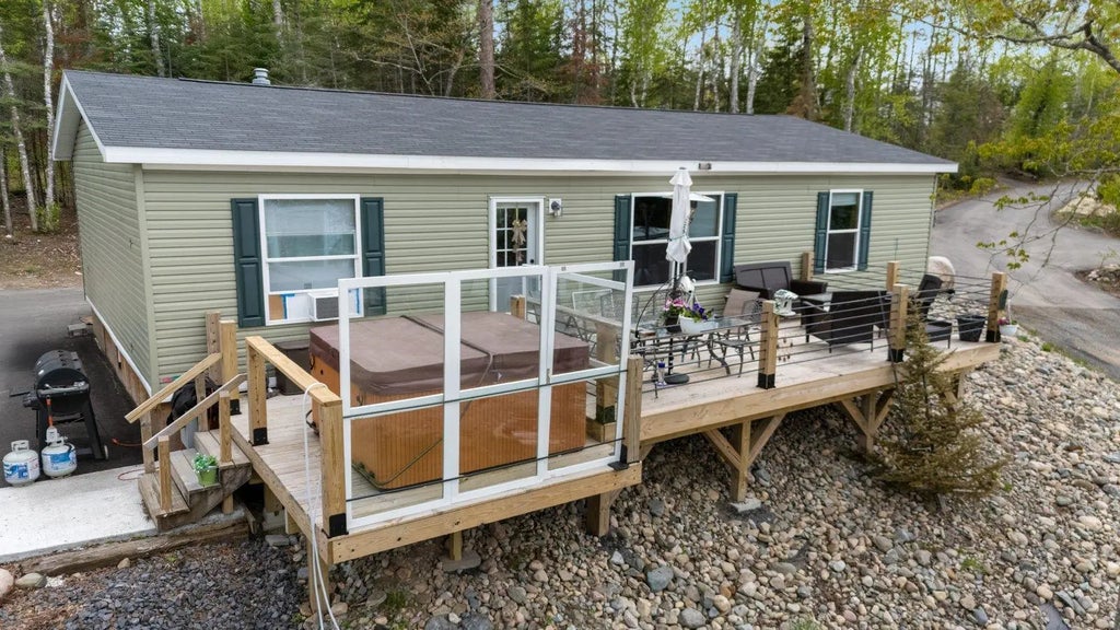 2001 A&b Bayview Road, Greenwood Twp