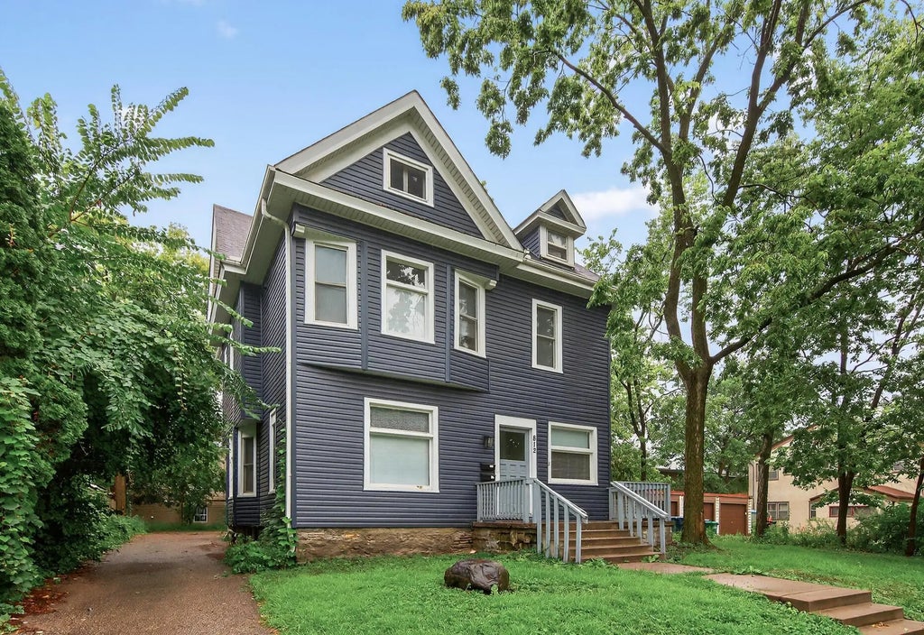 812 7th Street Se, Minneapolis