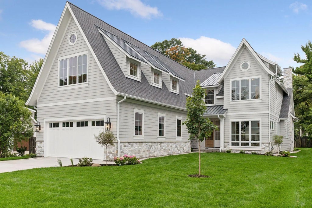 638 Gardner Street, Wayzata