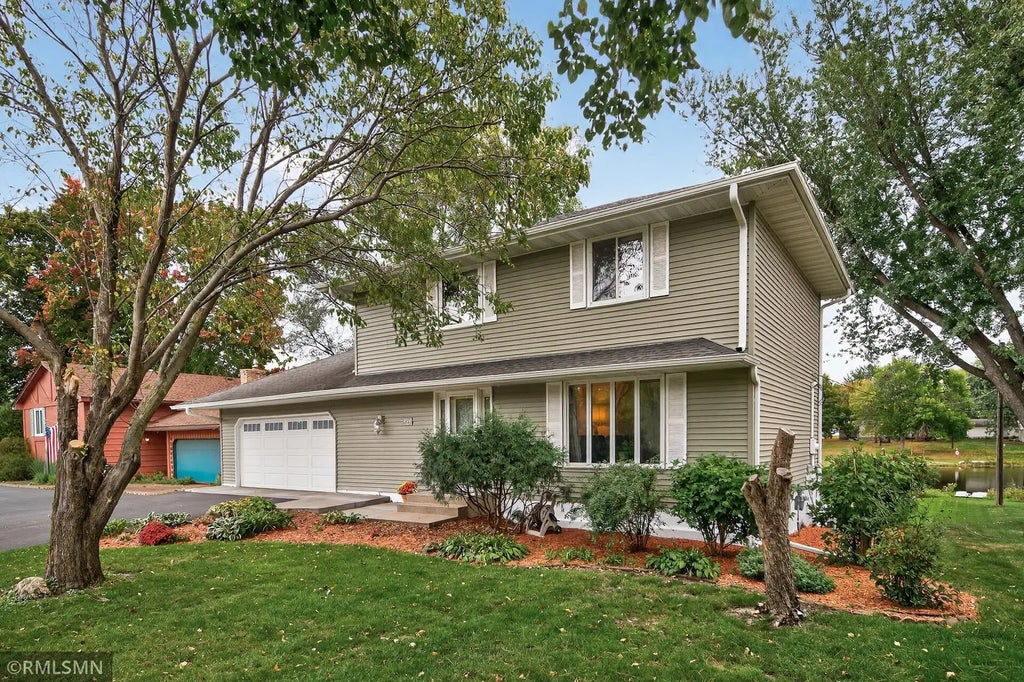 5200 Long Lake Road, Mounds View