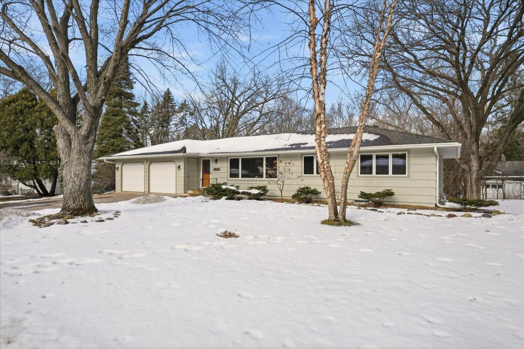 14812 Belvoir Drive, Minnetonka