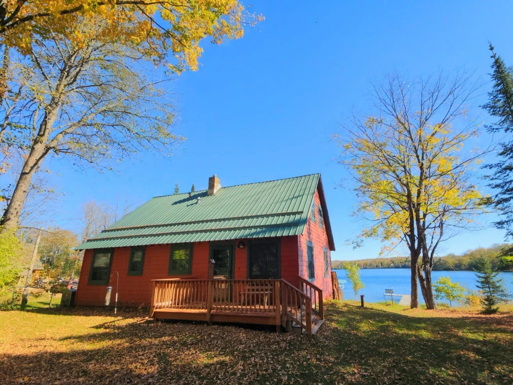 48250 Atkins Lake Road, Grand View