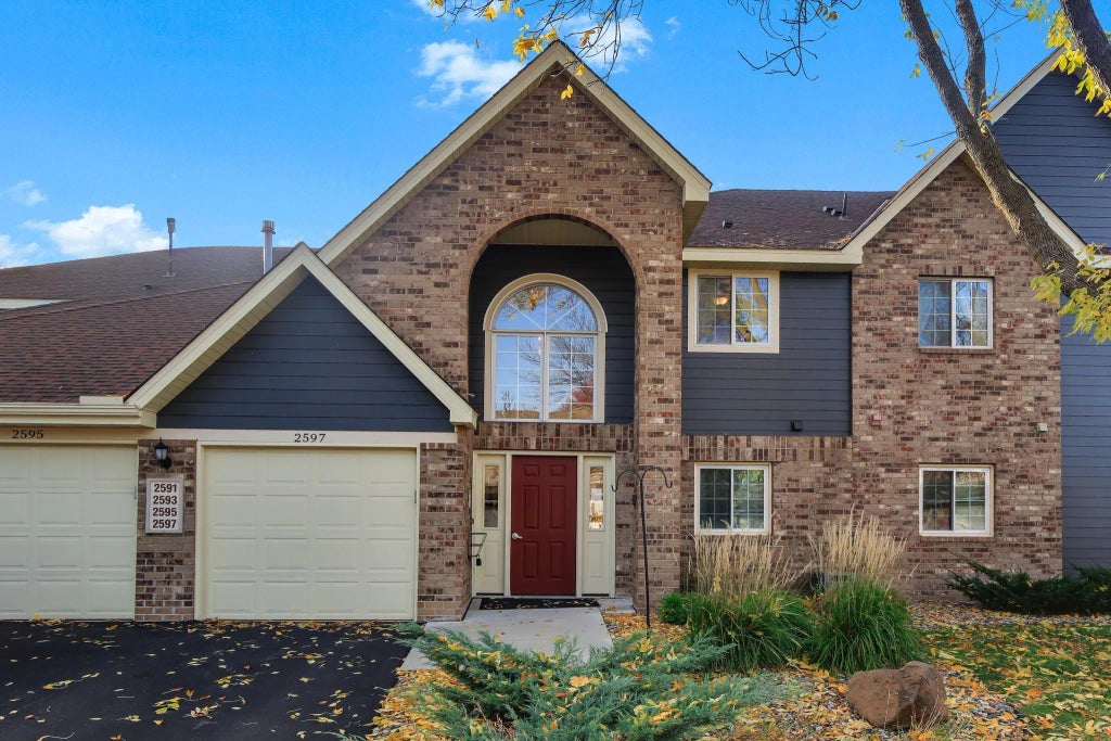 2597 Heritage Drive 100, Mendota Heights