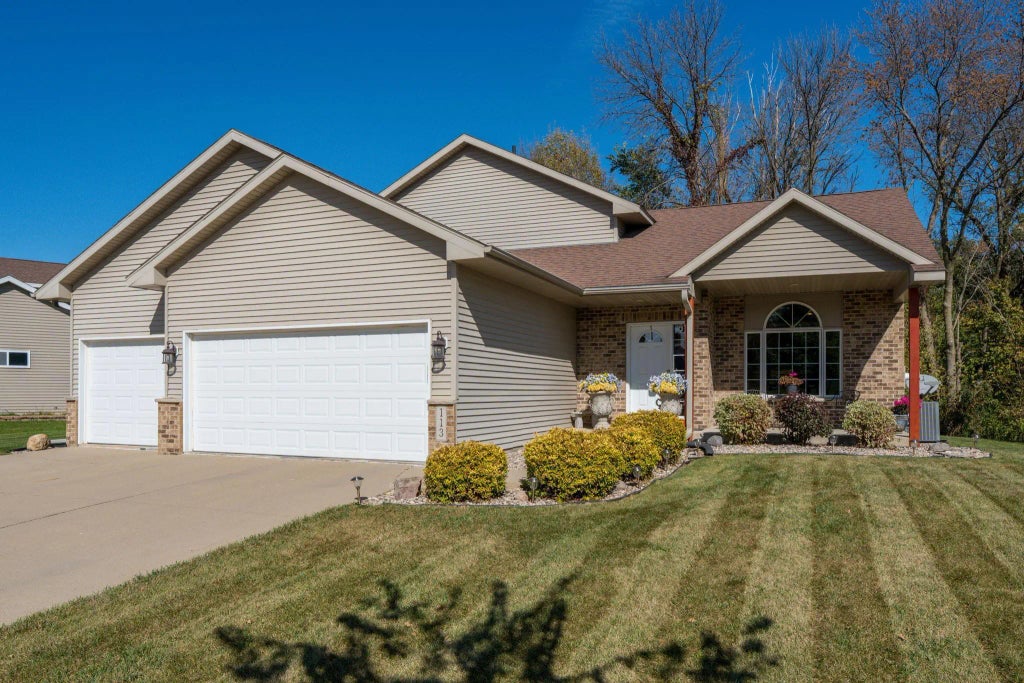 113 Sunburst Circle, Mankato