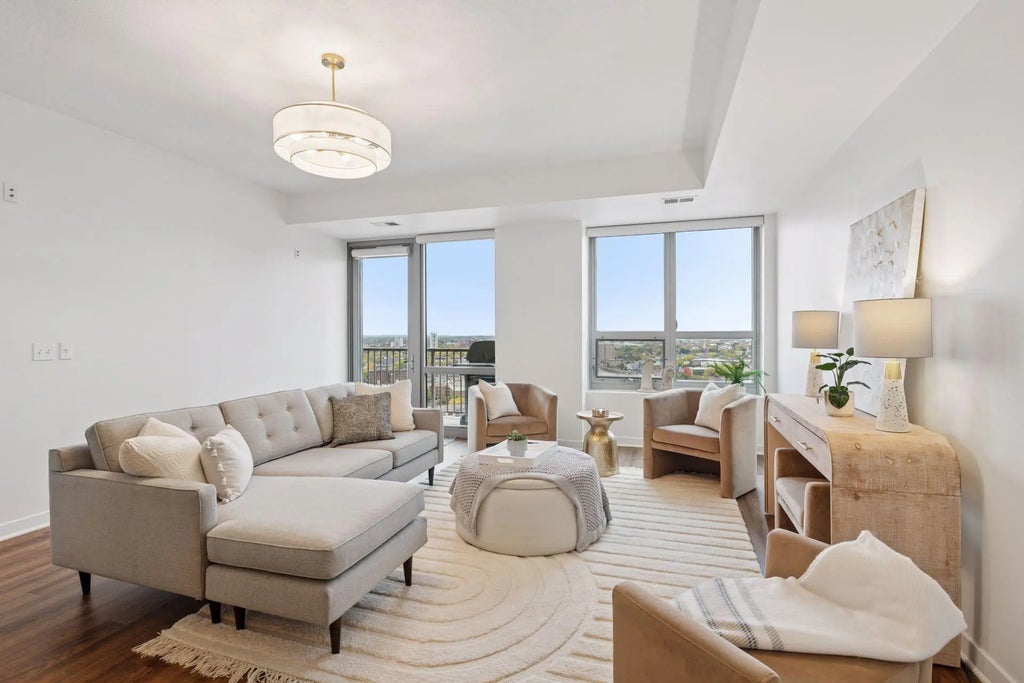 929 Portland Avenue 2107, Minneapolis