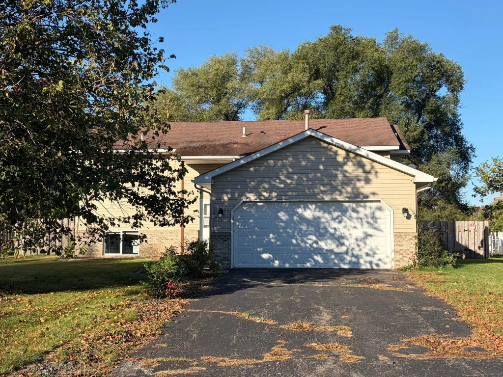 18610 Queen Street Nw, Elk River