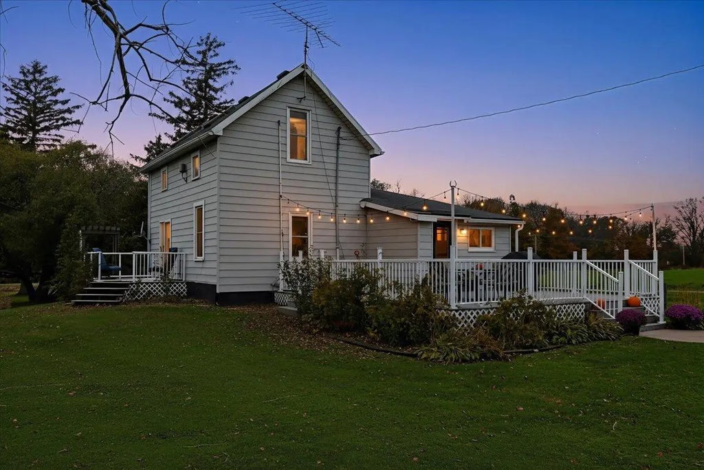 637 220th Street, Baldwin