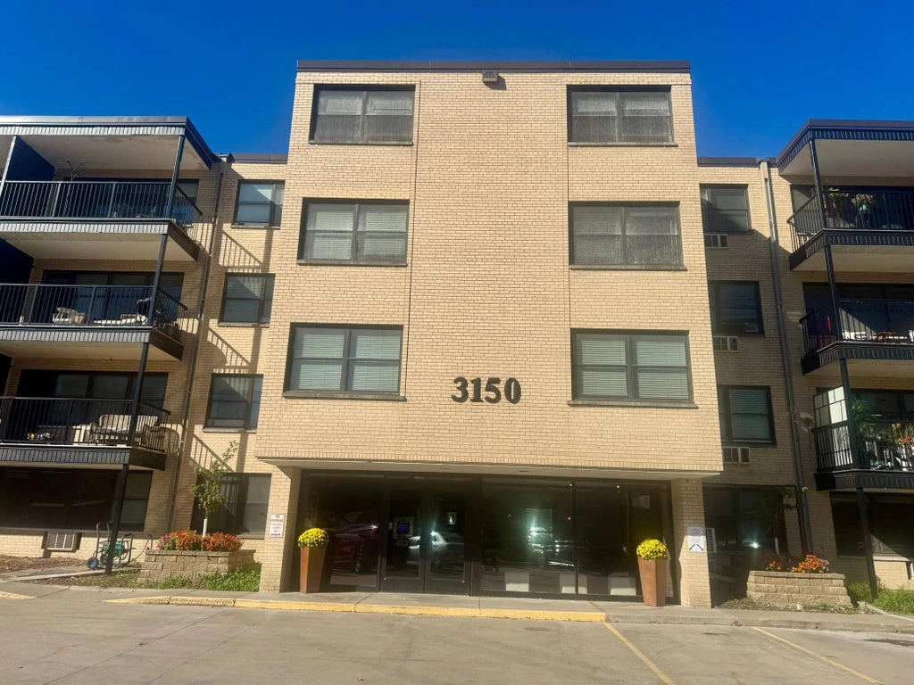 3150 Excelsior Boulevard 211, Minneapolis