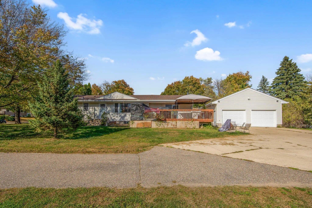 1316 5th Avenue, Howard Lake