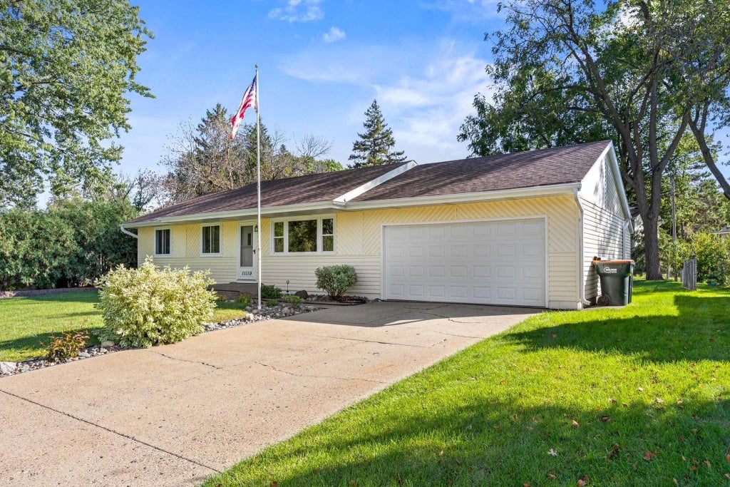 11119 Jefferson Street Ne, Blaine