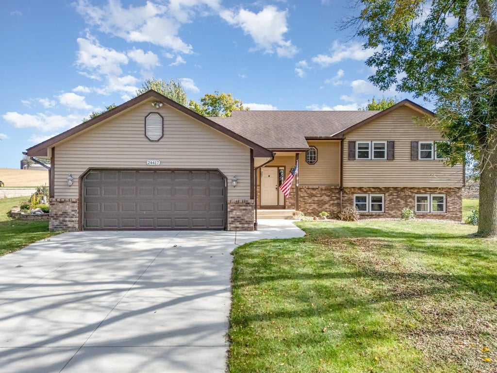 24417 E Cedar Lake Drive, New Prague