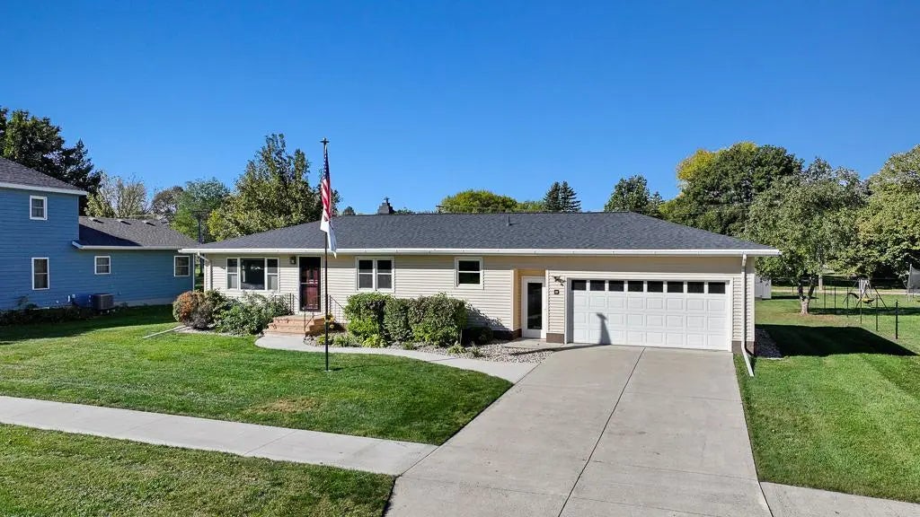 212 S Brook Avenue, Porter