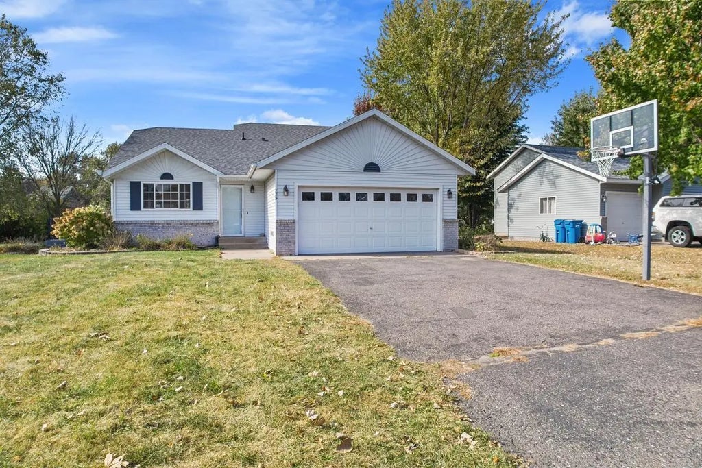 229 Horizon Avenue, Sartell