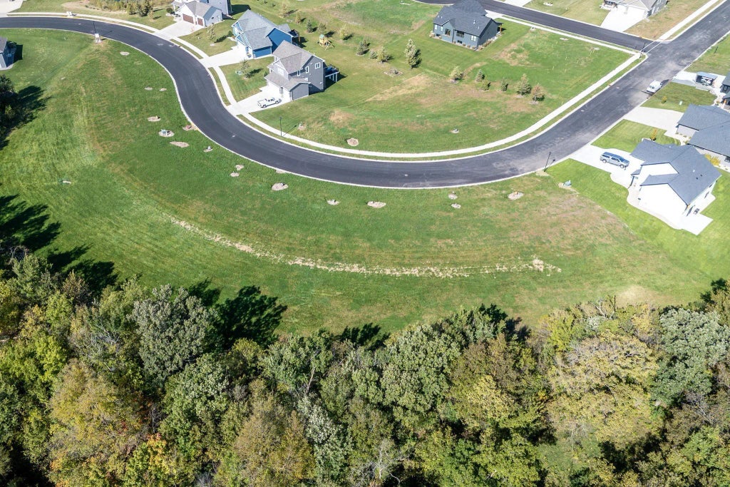 1973 Lexington Lane, North Mankato