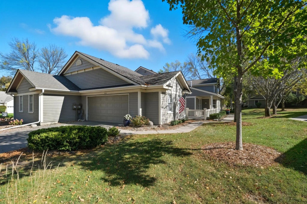 3424 Ivy Court, Eagan