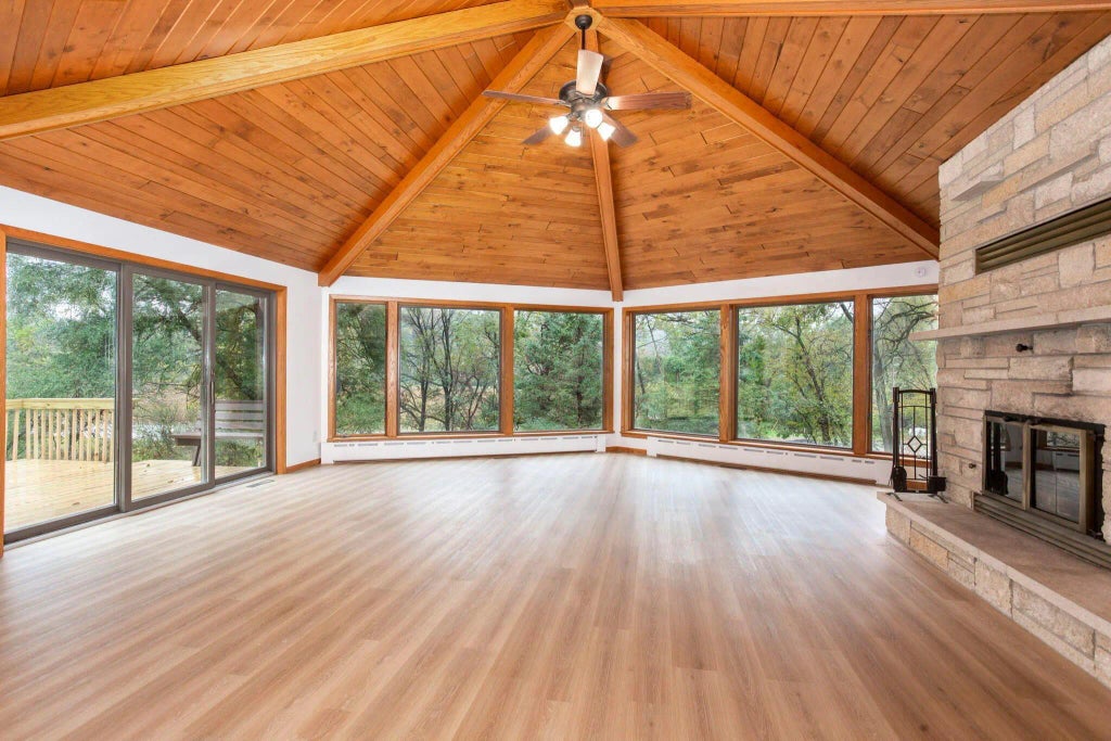 27096 Sevastopol Road, Wacouta Twp