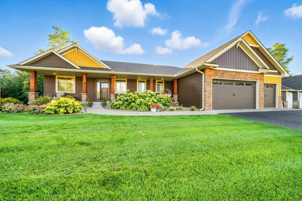 563 Elins Lake Road Se, Cambridge