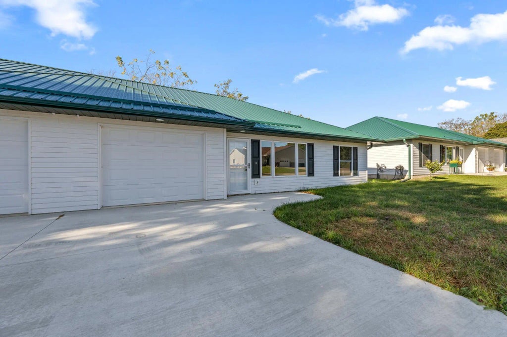 347 5th Avenue Se A, Harmony