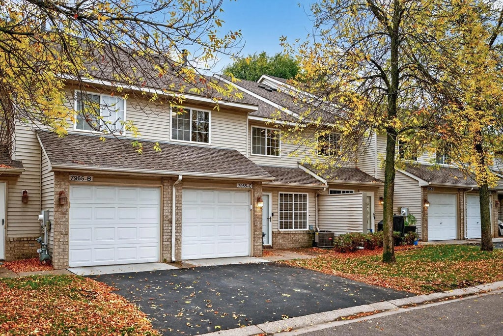 7965 Forest Boulevard C, Woodbury