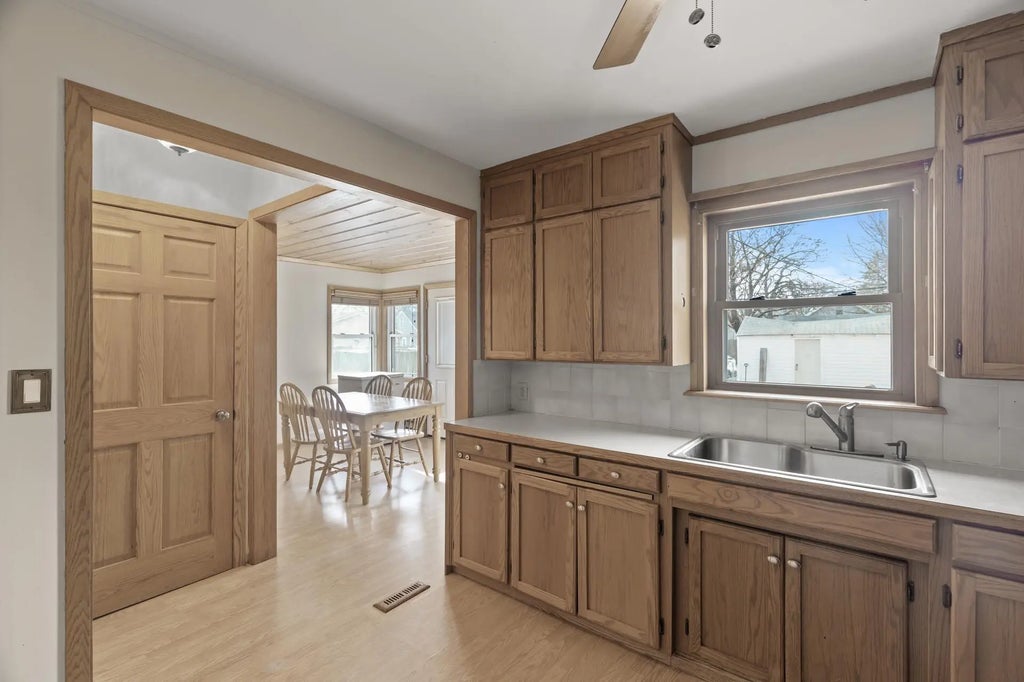 4625 Oliver Avenue N, Minneapolis