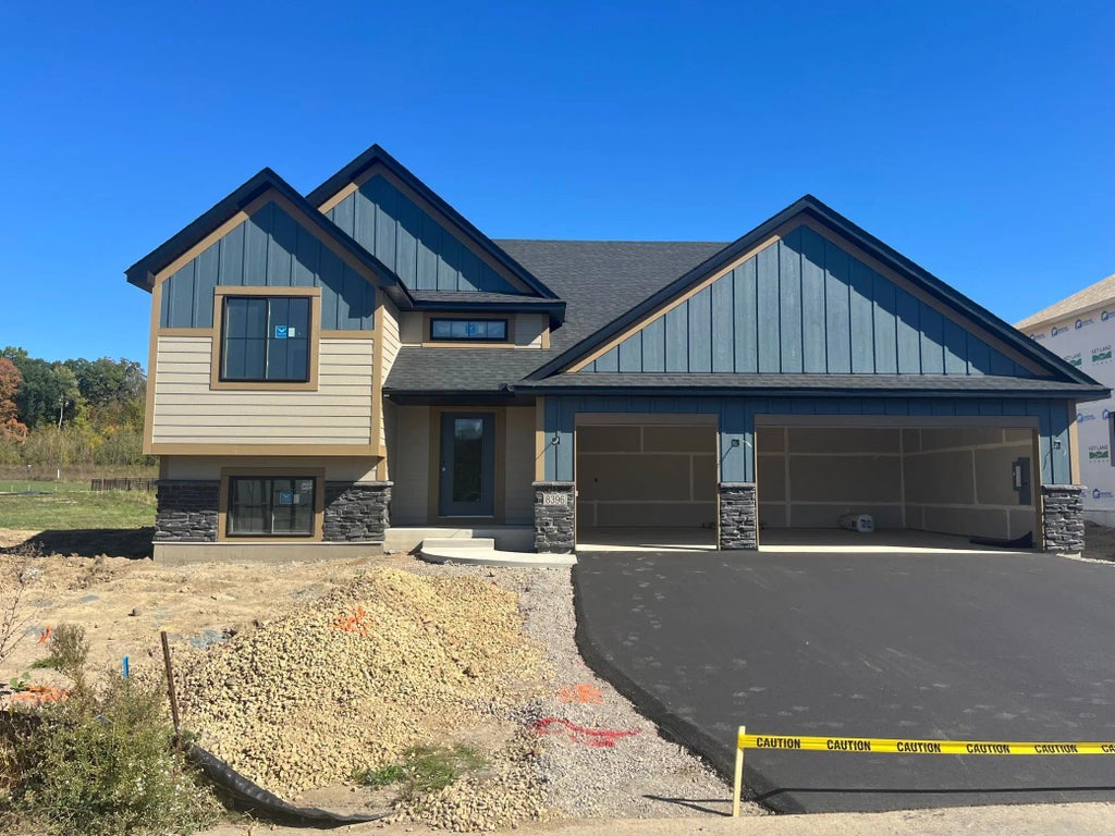 8396 157th Street, Savage