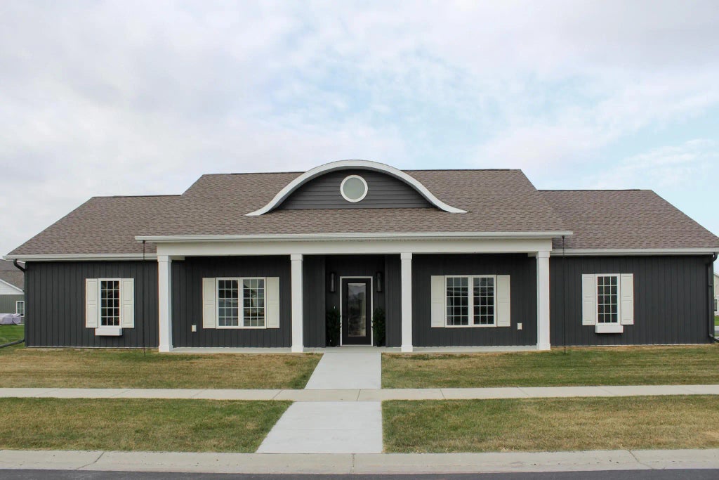 4891 S Foxtail Lane S, Fargo