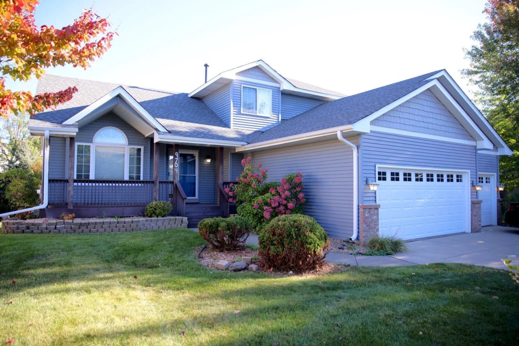 9704 Greenspruce Avenue N, Brooklyn Park