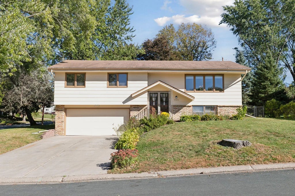 4424 Decatur Avenue N, New Hope