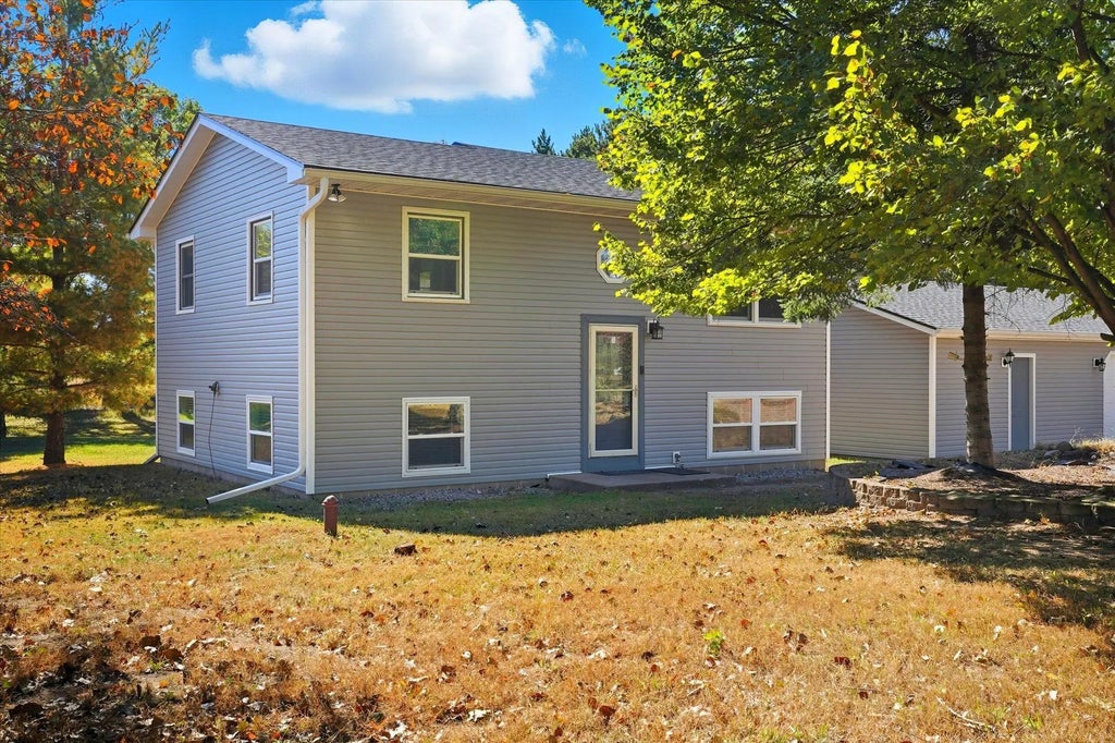 1438 277th Lane Nw, Bradford Twp