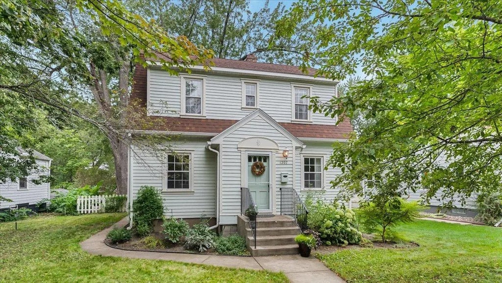 1207 Kilian Boulevard Se, Saint Cloud