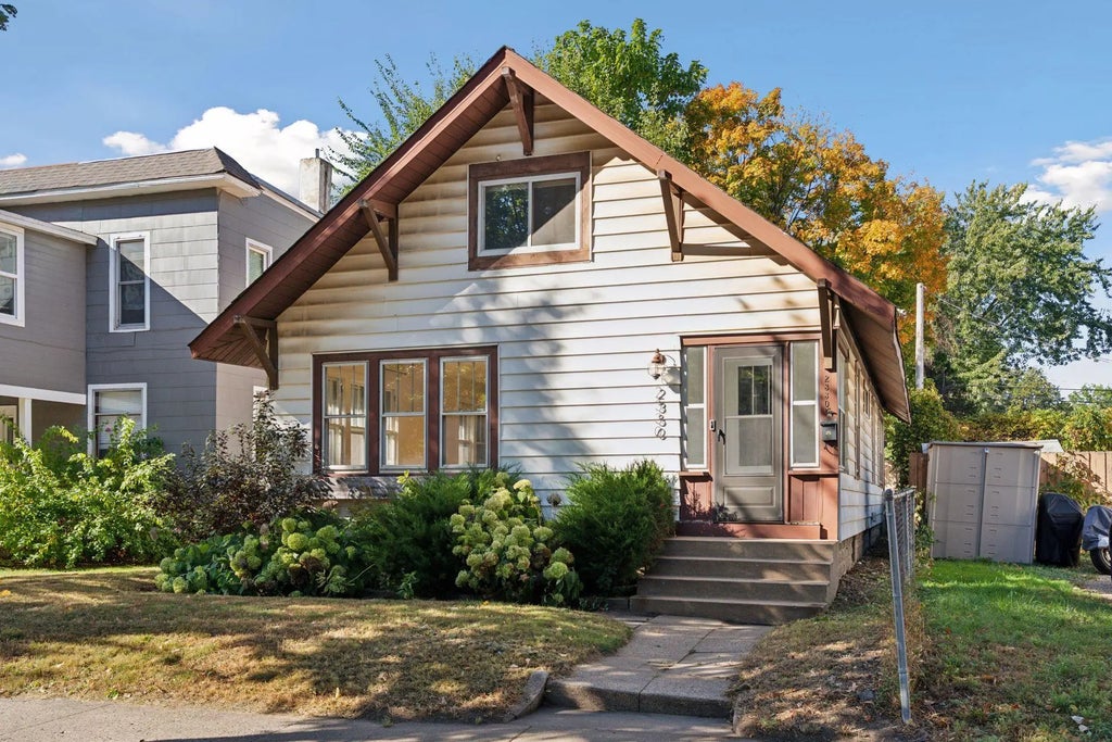 2330 Quincy Street Ne, Minneapolis